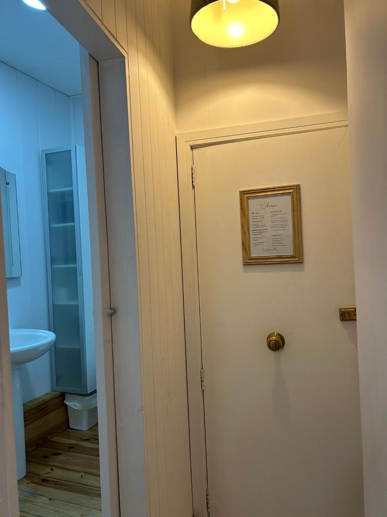 Engineer Lane House Hotel Gibraltar Eksteriør billede